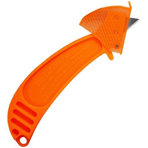 Spellbound Lizard Safety Knife eliminates all loose and broken razor blades — and the injuries associated with them.