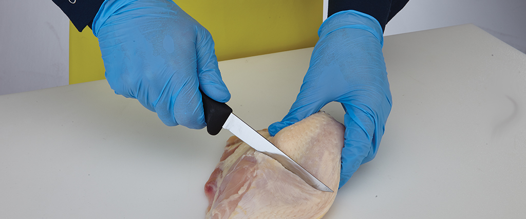 Benefits of Nitrile Disposable Gloves in Food Handling
